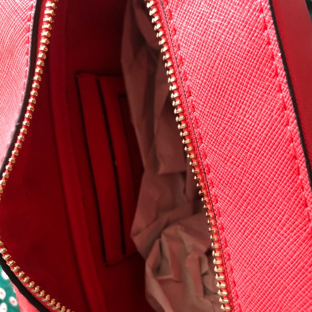 Cute coral crossbody - Picture 3 of 3